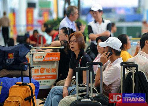 ?？谑兄帘焙：骄€因天氣繼續(xù)停航