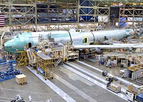 首架B747-8洲際客機(jī)完成整體機(jī)身連接