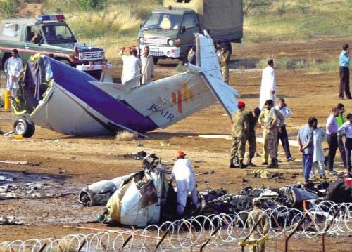 古巴客機(jī)山間墜毀68人全體遇難