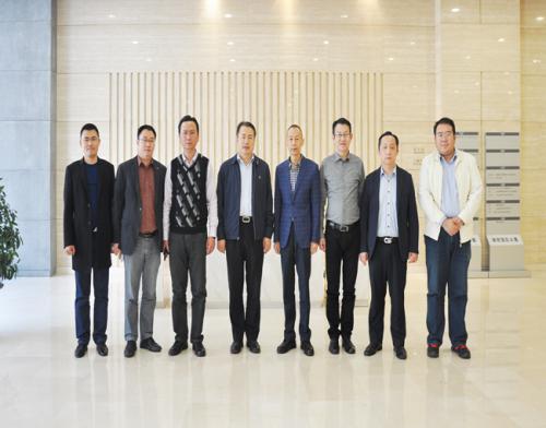 中新（重慶）戰(zhàn)略性互聯(lián)互通示范項(xiàng)目領(lǐng)導(dǎo)來訪錦程集團(tuán)